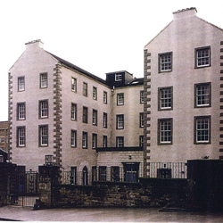 Queensberry House before the 1999 - 2004 construction of the Scottish Parliament.